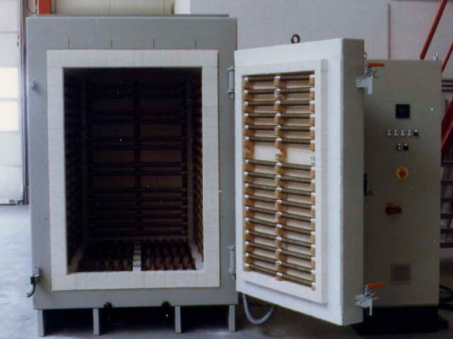 Kammeröfen von Anlagenbau für elektrische und gasbeheizte Industrieöfen Padelttherm in Makranstädt bei Leipzig