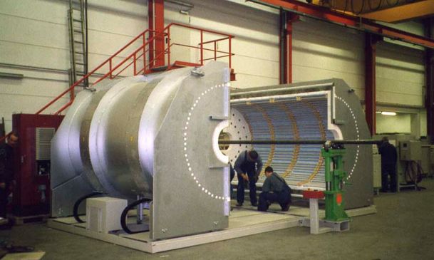 Rotary hearth furnaces, roller hearth furnaces, conveyor furnaces and special furnaces from the plant construction for electrical and gas-heated industrial furnaces at Padelttherm in Makranstädt near Leipzig.