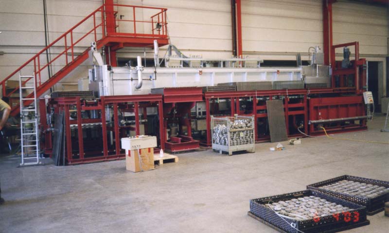 Automatische Wärmebehandlungsanlage von Anlagenbau für elektrische und gasbeheizte Industrieöfen Padelttherm in Makranstädt bei Leipzig