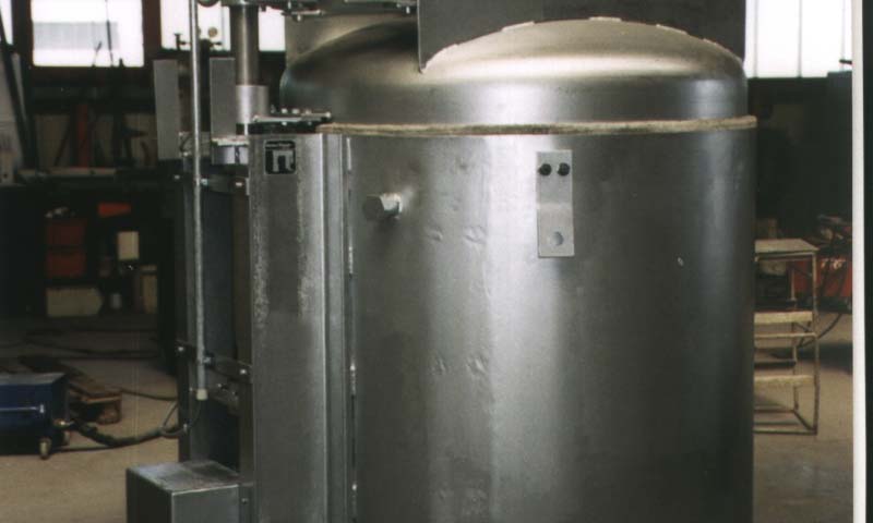 Schachtöfen von Anlagenbau für elektrische und gasbeheizte Industrieöfen Padelttherm in Makranstädt bei Leipzig