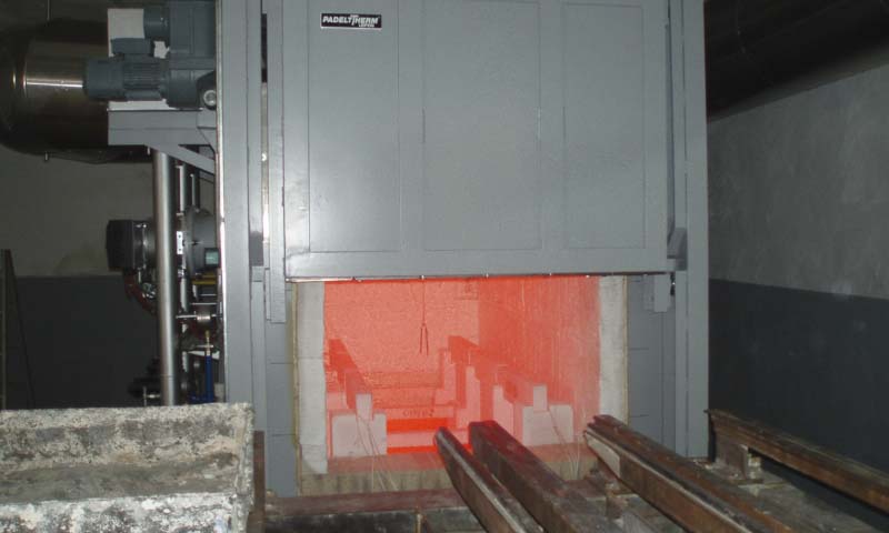 Herdwagenöfen von Anlagenbau für elektrische und gasbeheizte Industrieöfen Padelttherm in Makranstädt bei Leipzig