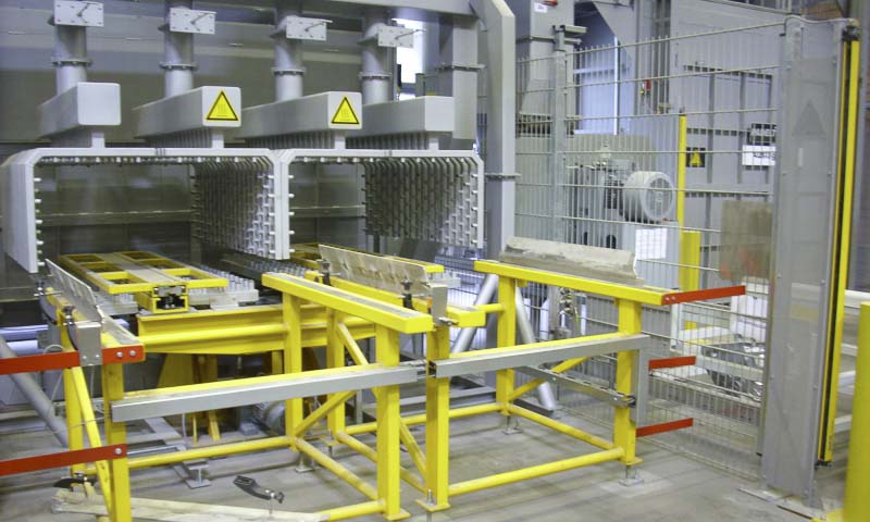 Vollautomatische Kammerofenanlage von Anlagenbau für elektrische und gasbeheizte Industrieöfen Padelttherm in Makranstädt bei Leipzig