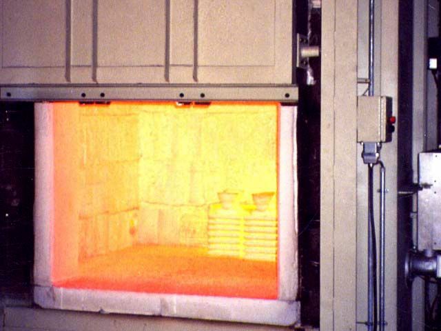 Kammeröfen von Anlagenbau für elektrische und gasbeheizte Industrieöfen Padelttherm in Makranstädt bei Leipzig
