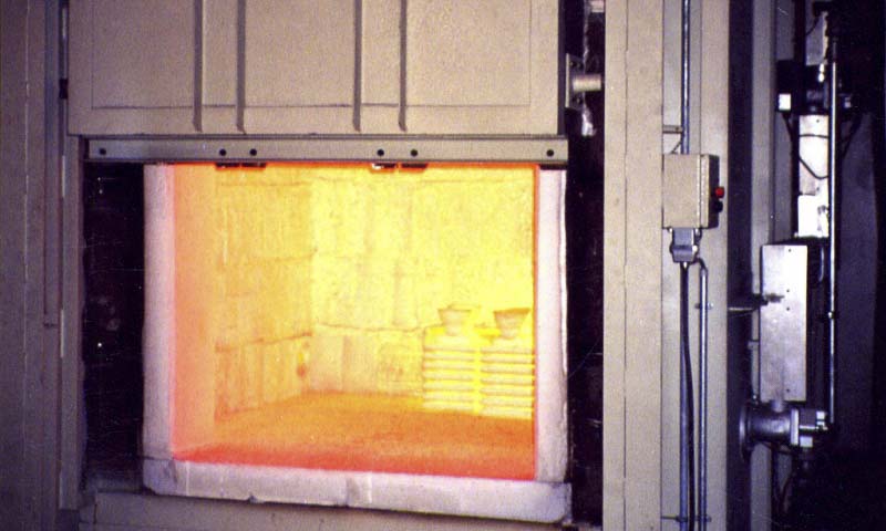 Chamber furnaces from the plant construction for electrical and gas-heated industrial furnaces at Padelttherm in Makranstädt near Leipzig.