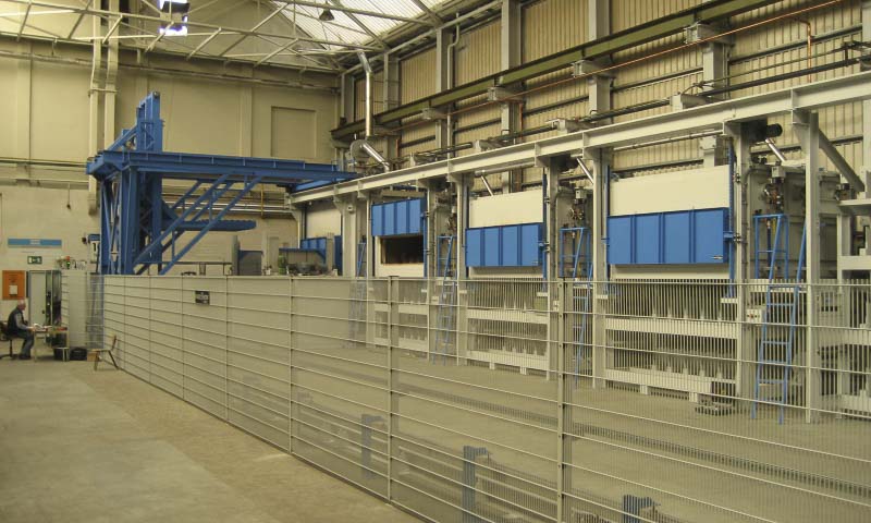 Vollautomatische Kammerofenanlage von Anlagenbau für elektrische und gasbeheizte Industrieöfen Padelttherm in Makranstädt bei Leipzig