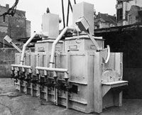 Company presentation of the plant construction for electrical and gas-heated industrial furnaces at Padelttherm in Makranstädt near Leipzig